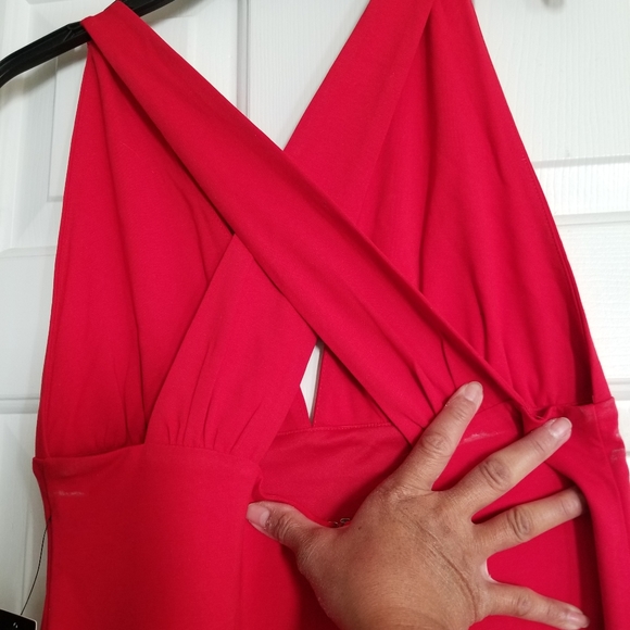 Red Dress - Picture 3 of 4